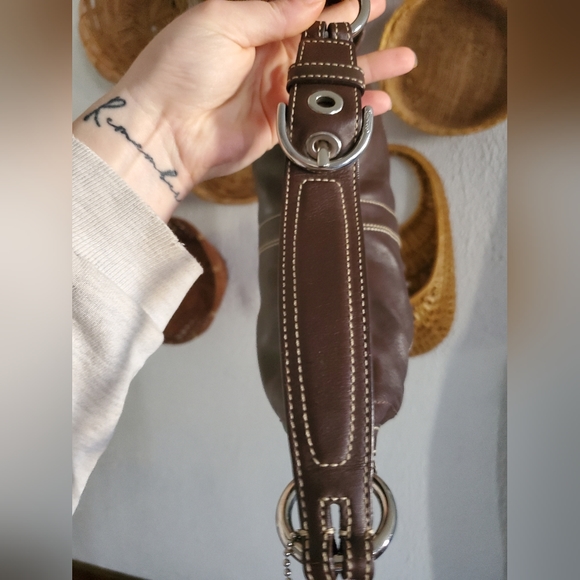 Coach purse - Picture 3 of 4